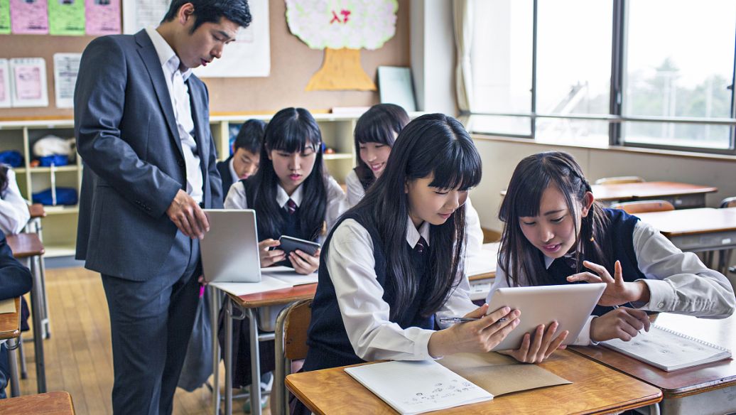 1636015804111480.jpg part-00052-3423.jpg